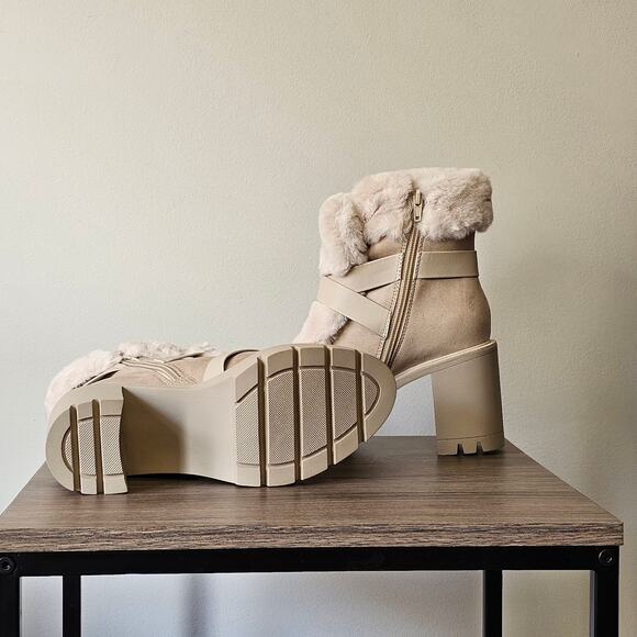 INC International Concepts Women's  Bemie Faux Fur Winter Boots Size 8 NWT - Picture 5 of 6